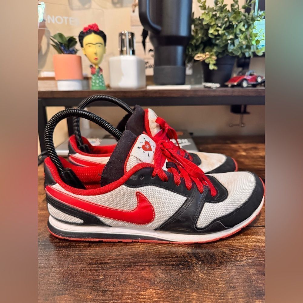 Nike Eclipse Love Red and Black Shoes size 8.5